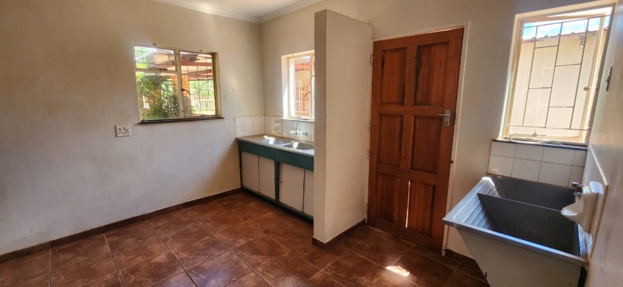 6 Bedroom Property for Sale in Kathu Northern Cape